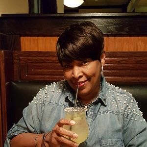 Meet your Posher, Carolyn